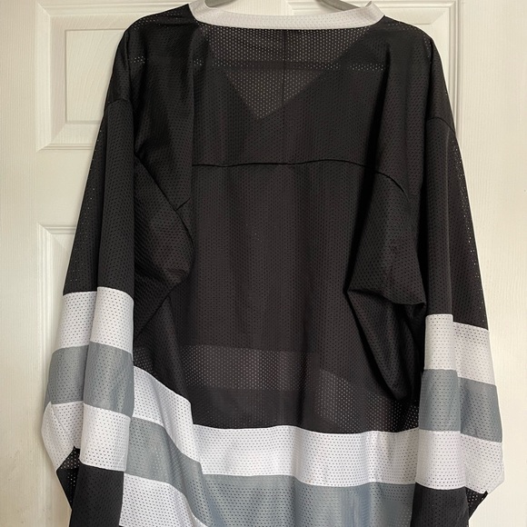 Jersey - Picture 3 of 3